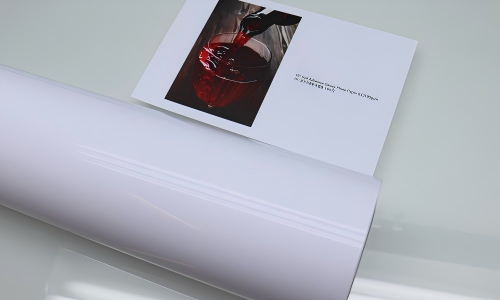 Self-adhesive glossy photo paper Self-adhesive glossy photo paper